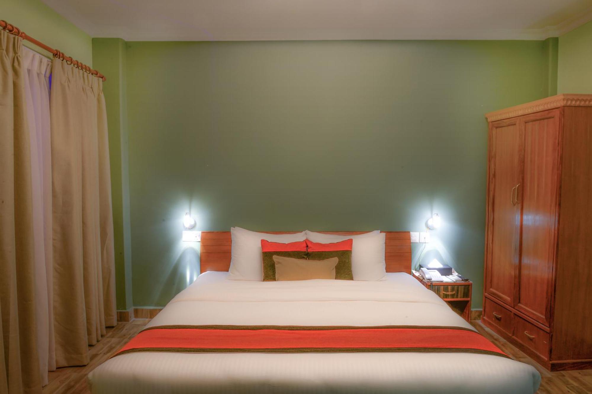 Hotel Raniban Arcade Pokhara Eksteriør bilde