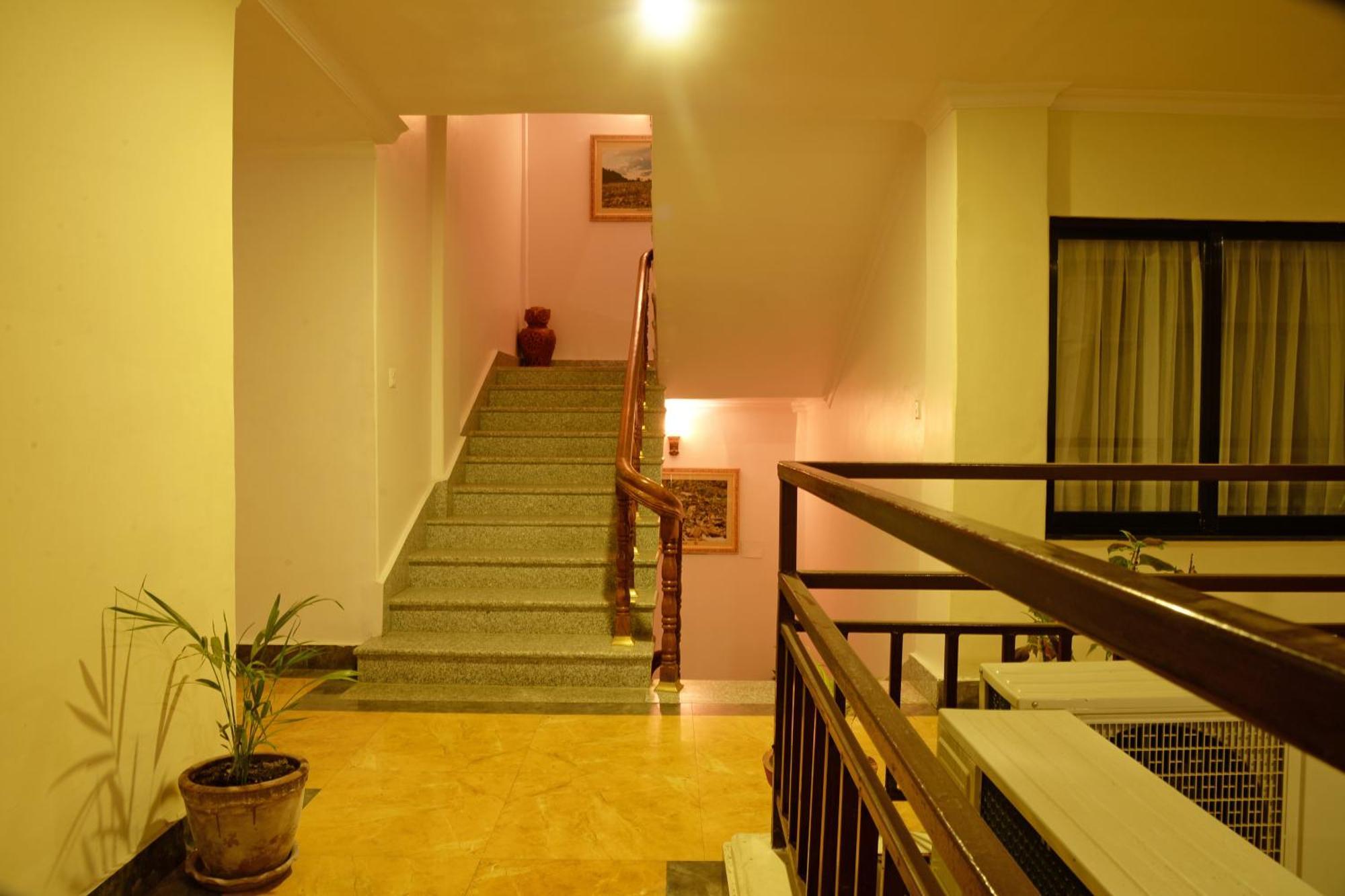 Hotel Raniban Arcade Pokhara Eksteriør bilde