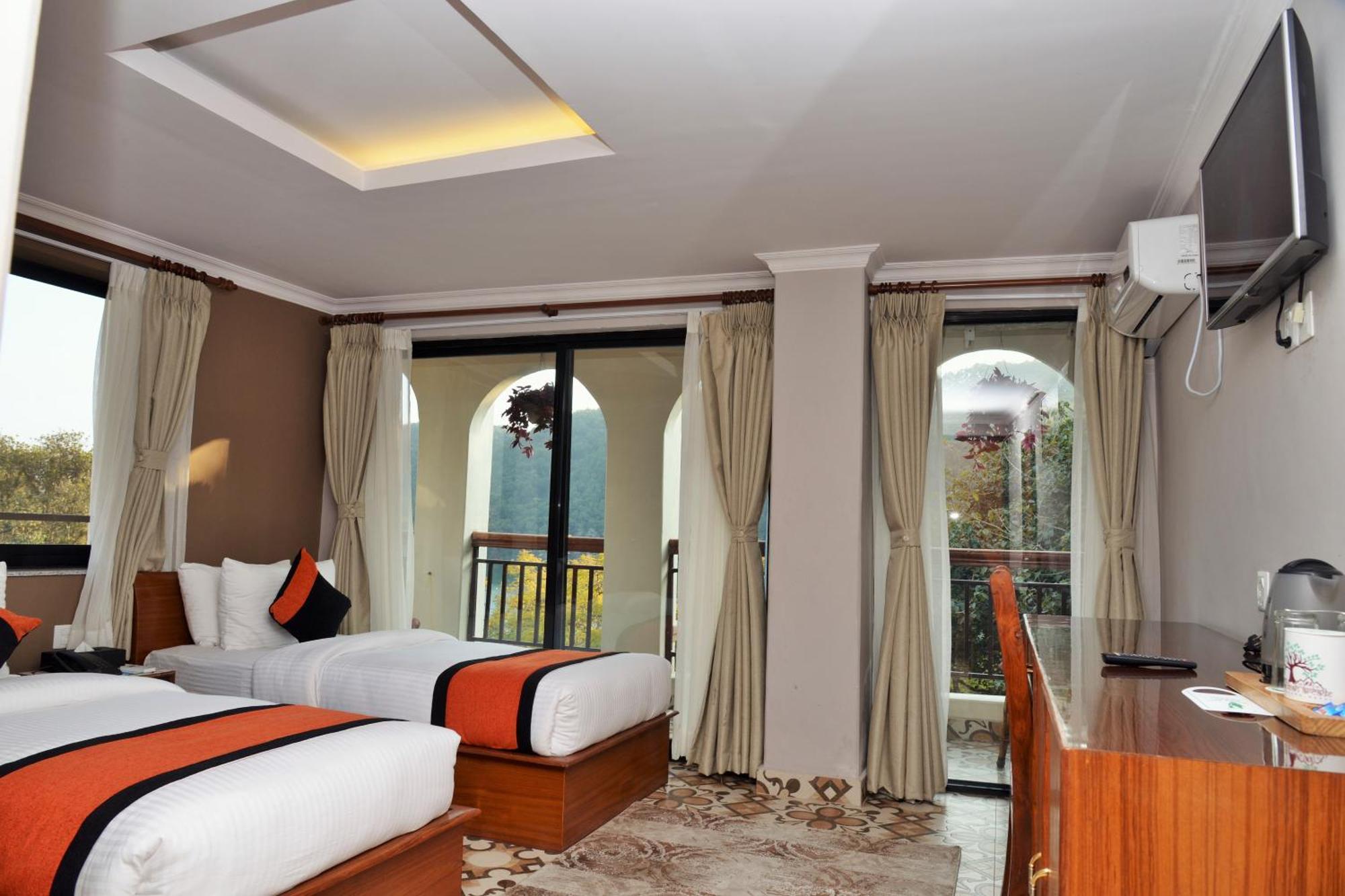 Hotel Raniban Arcade Pokhara Eksteriør bilde