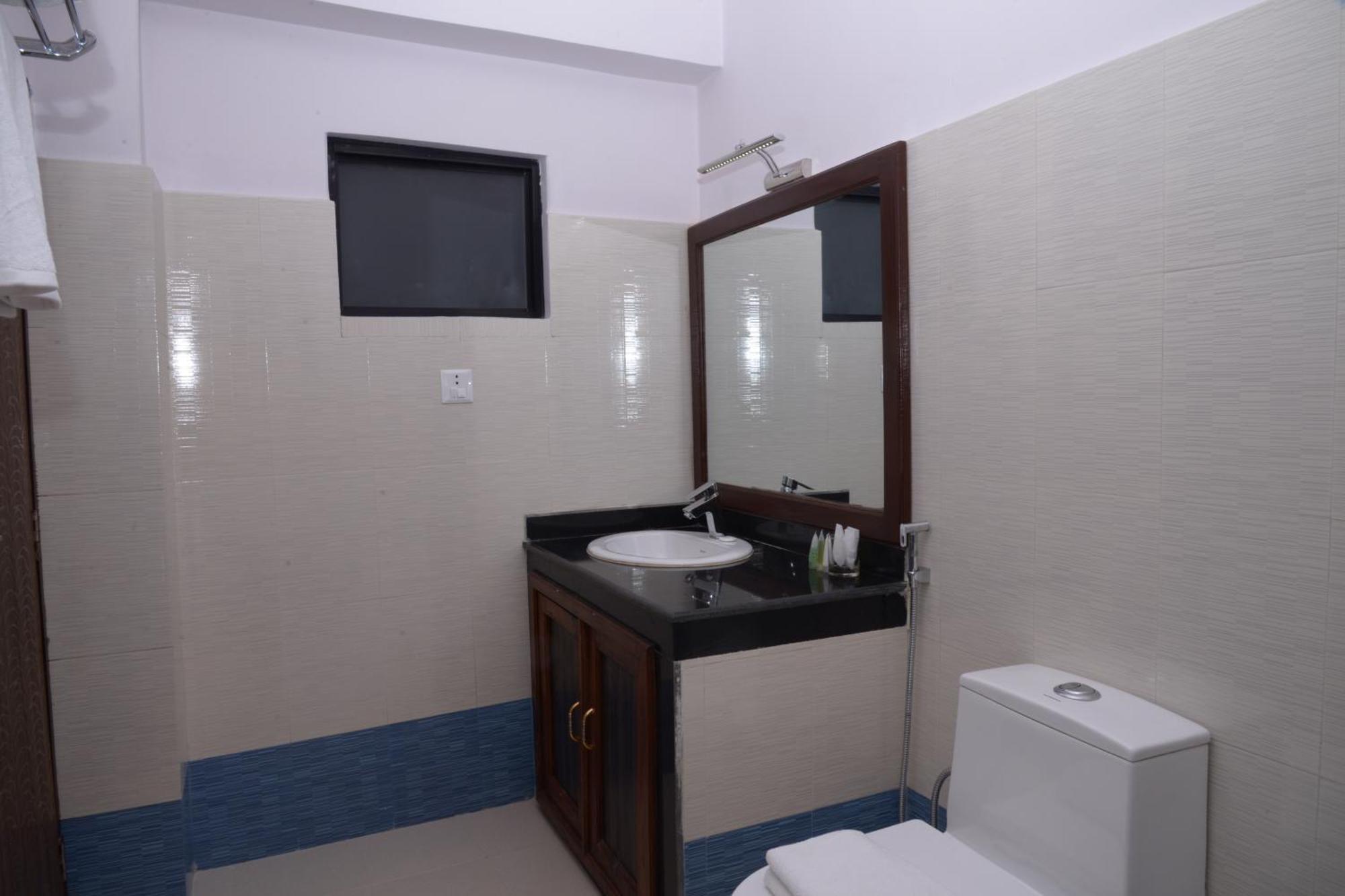 Hotel Raniban Arcade Pokhara Eksteriør bilde