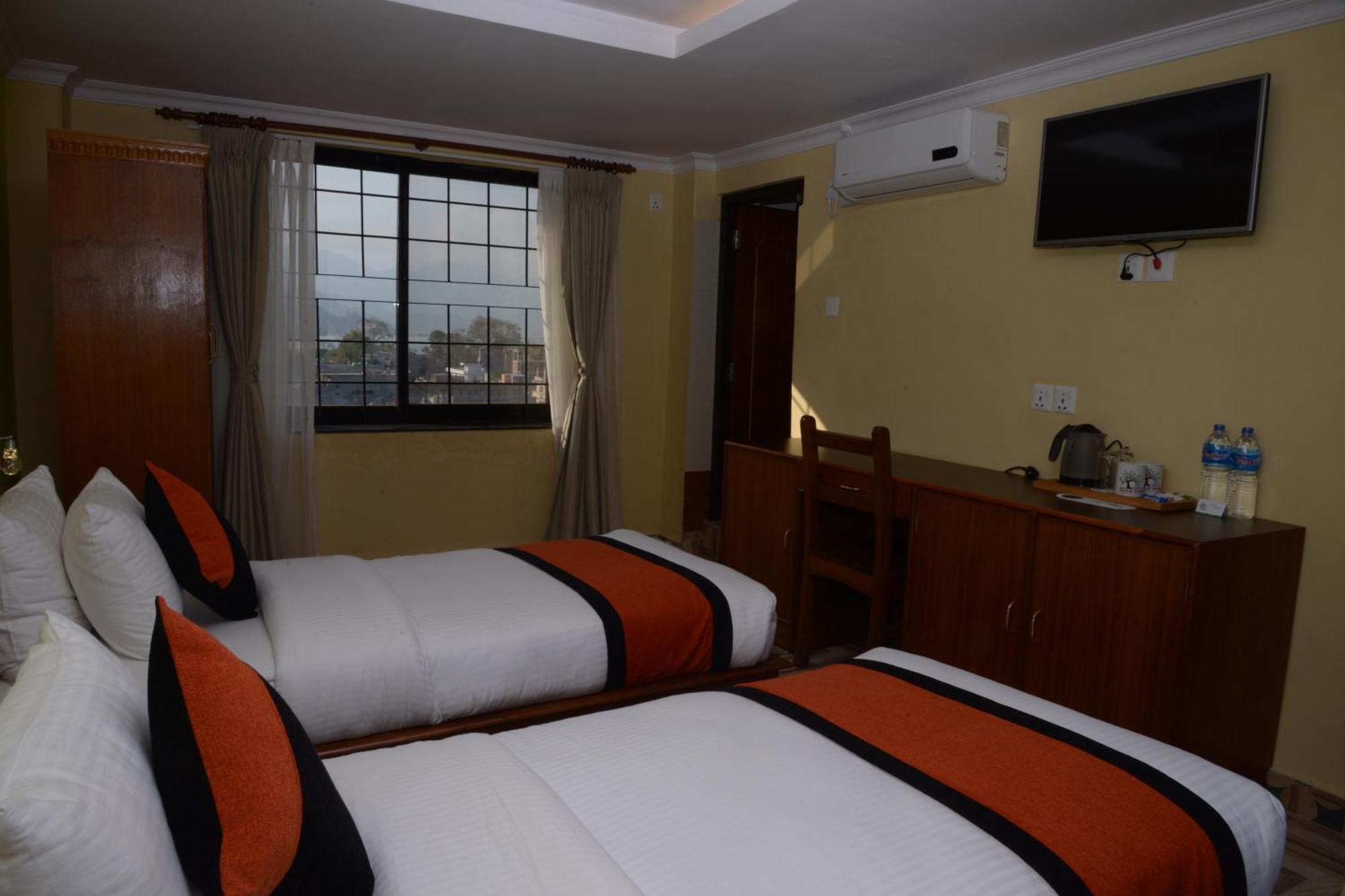 Hotel Raniban Arcade Pokhara Eksteriør bilde