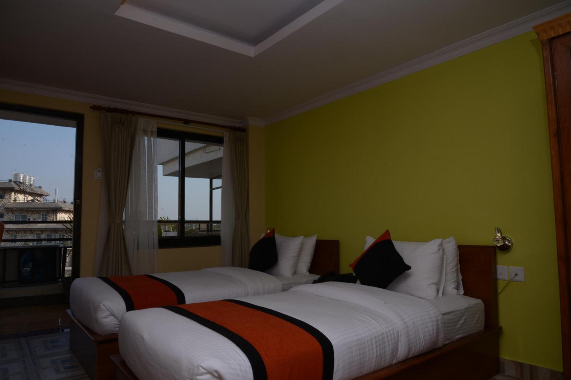 Hotel Raniban Arcade Pokhara Eksteriør bilde